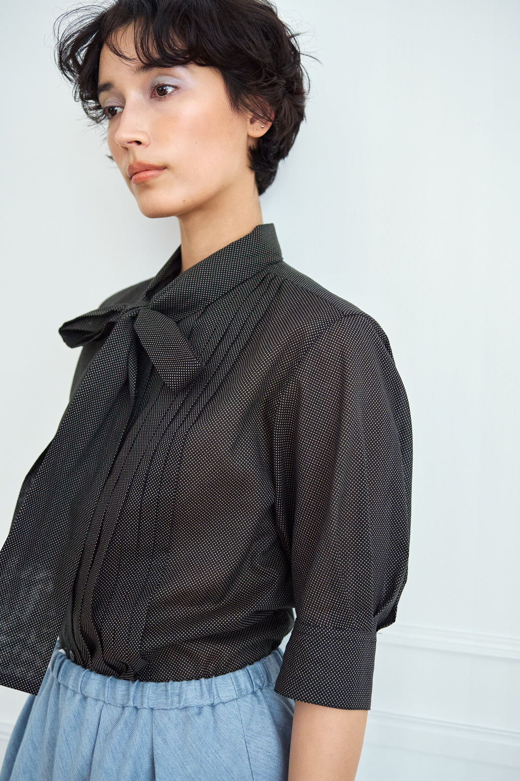 ジンタンドット　ボウタイブラウス