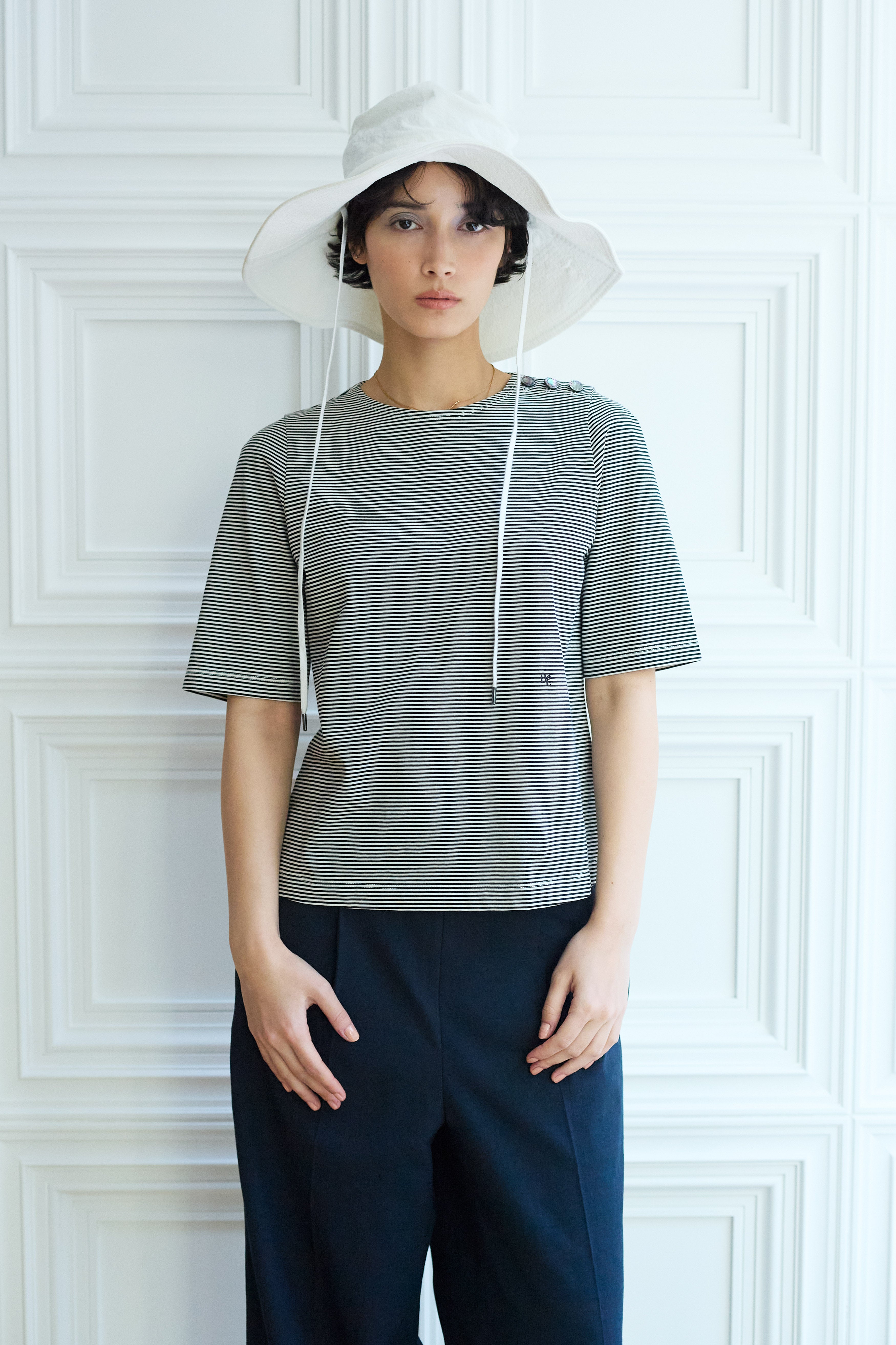 ショルダーボタン　カットソー