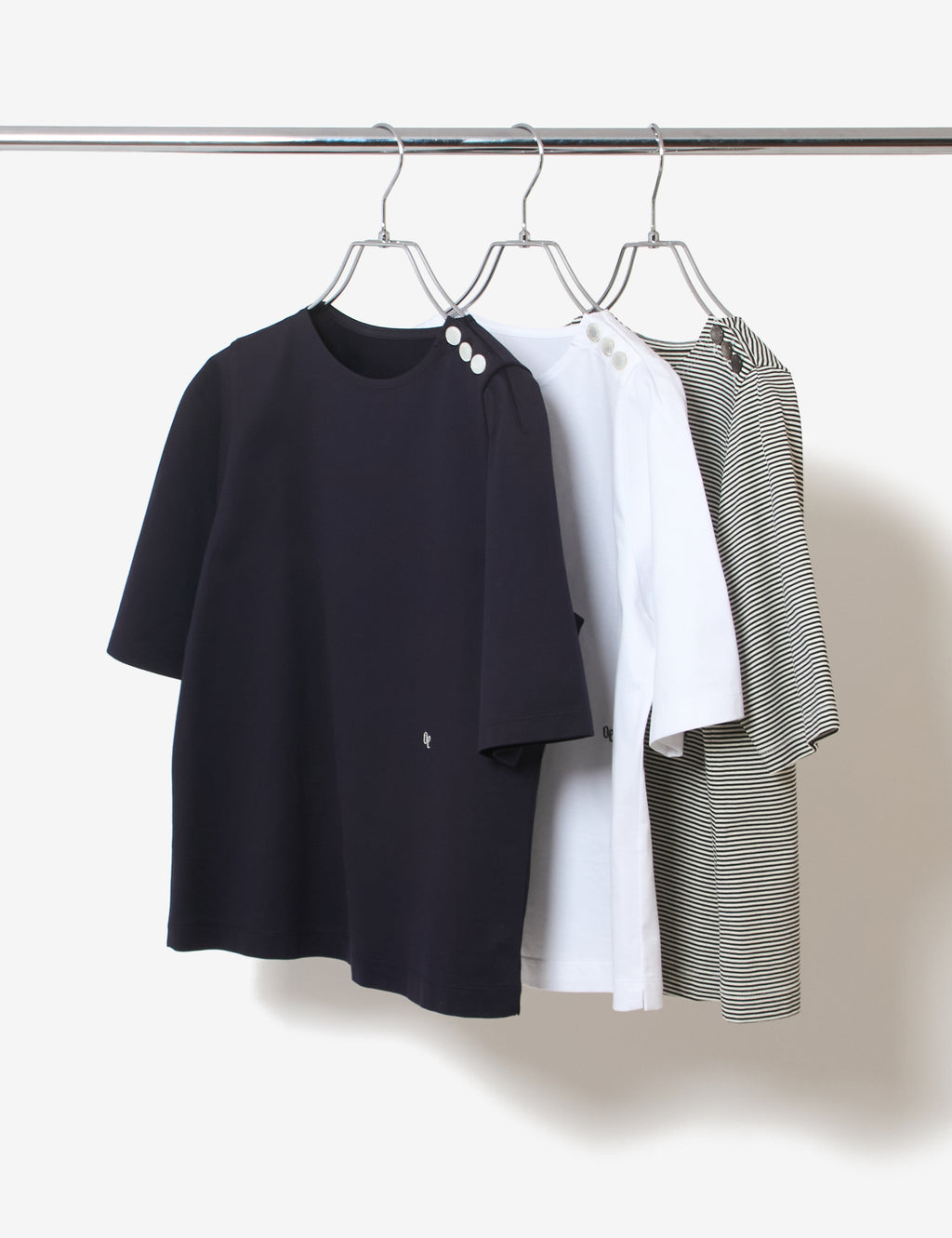 ショルダーボタン　カットソー